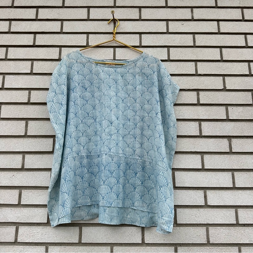 World Market Cotton Gauze Tunic Top Blue Fan Print Boho India Coastal OS Resort